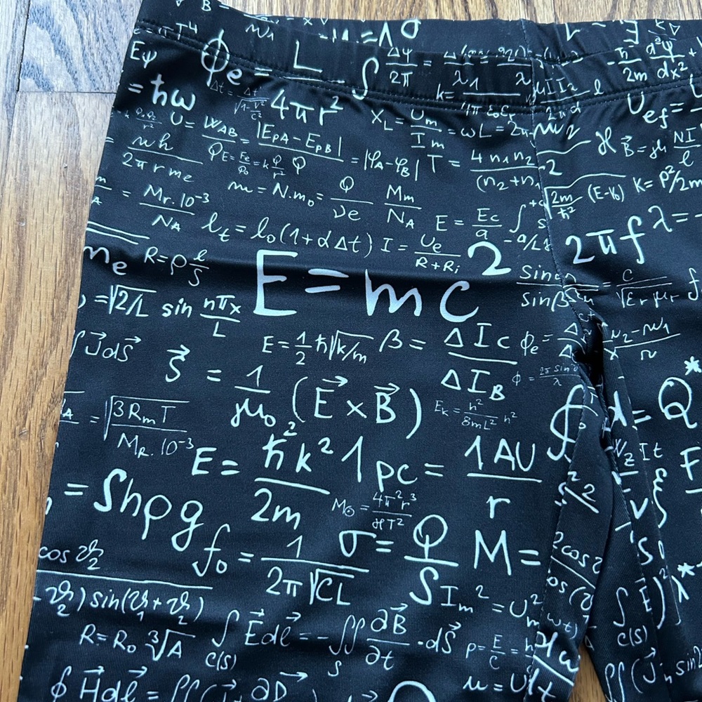 E=mc2 - 5 Pairs of Physics/Science Theme Leggings - Einstein